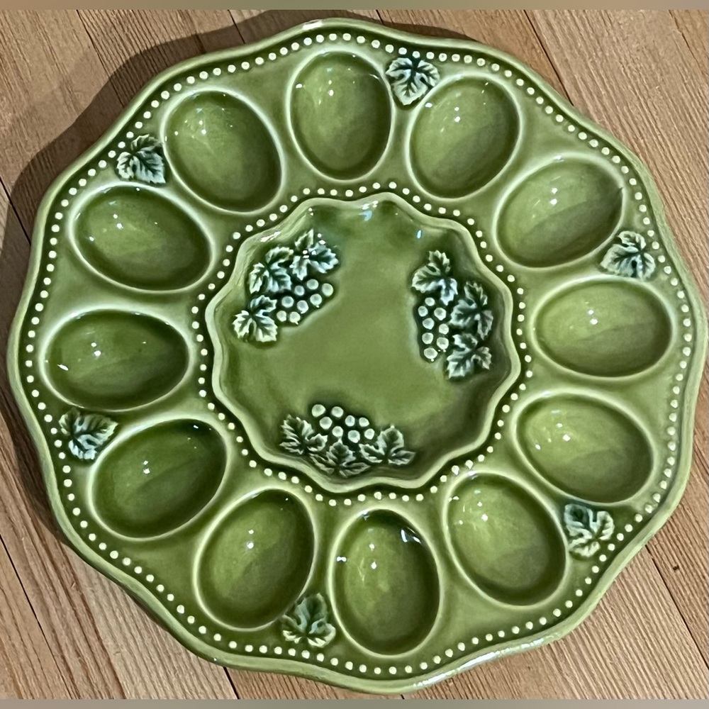 Vintage Green Deviled Egg Platter with Grape Motif 9 1/2”